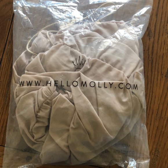 Brand New Dress from Hello Molly - Picture 2 of 3